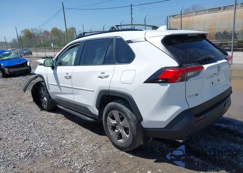 2023 Toyota Rav4 Xle z USA, uszkodzony, nr VIN JTMP1RFV1PD093939